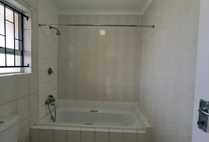 2 Bedroom Property for Sale in Kensington Western Cape